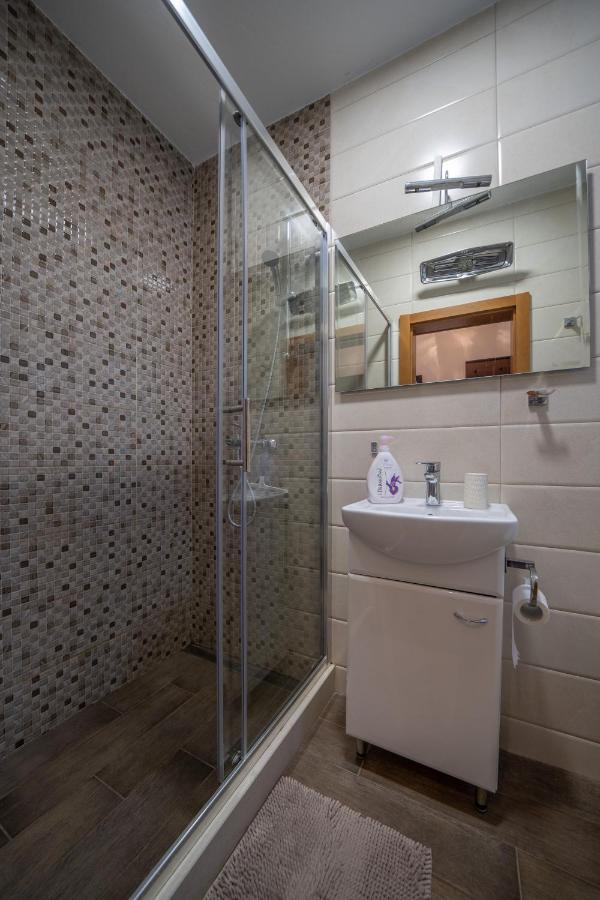 Aneta Apartments ริซาน ภายนอก รูปภาพ